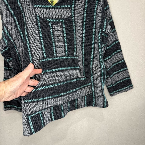Iguana Jack Woven Baja Mexican Hoodie Southwest Grey/Teal Pullover Kid’s Size XL - Picture 2 of 11
